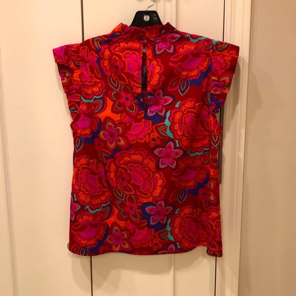 Sugarlips Top - Picture 2 of 8